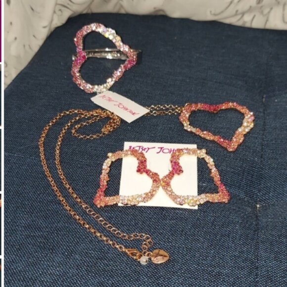 Betsey Johnson RHINESTONE HEARTS 3 PIECE SET - Picture 2 of 9